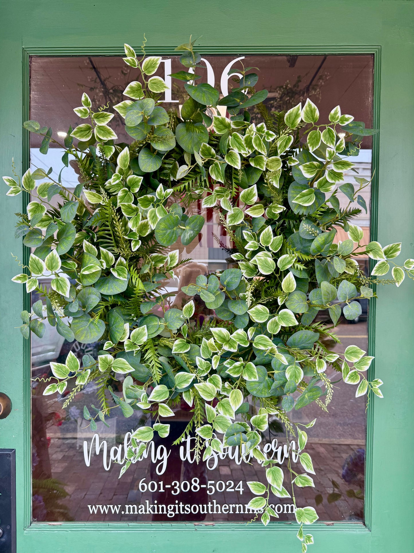 26” Ivy & Eucalyptus Wreath