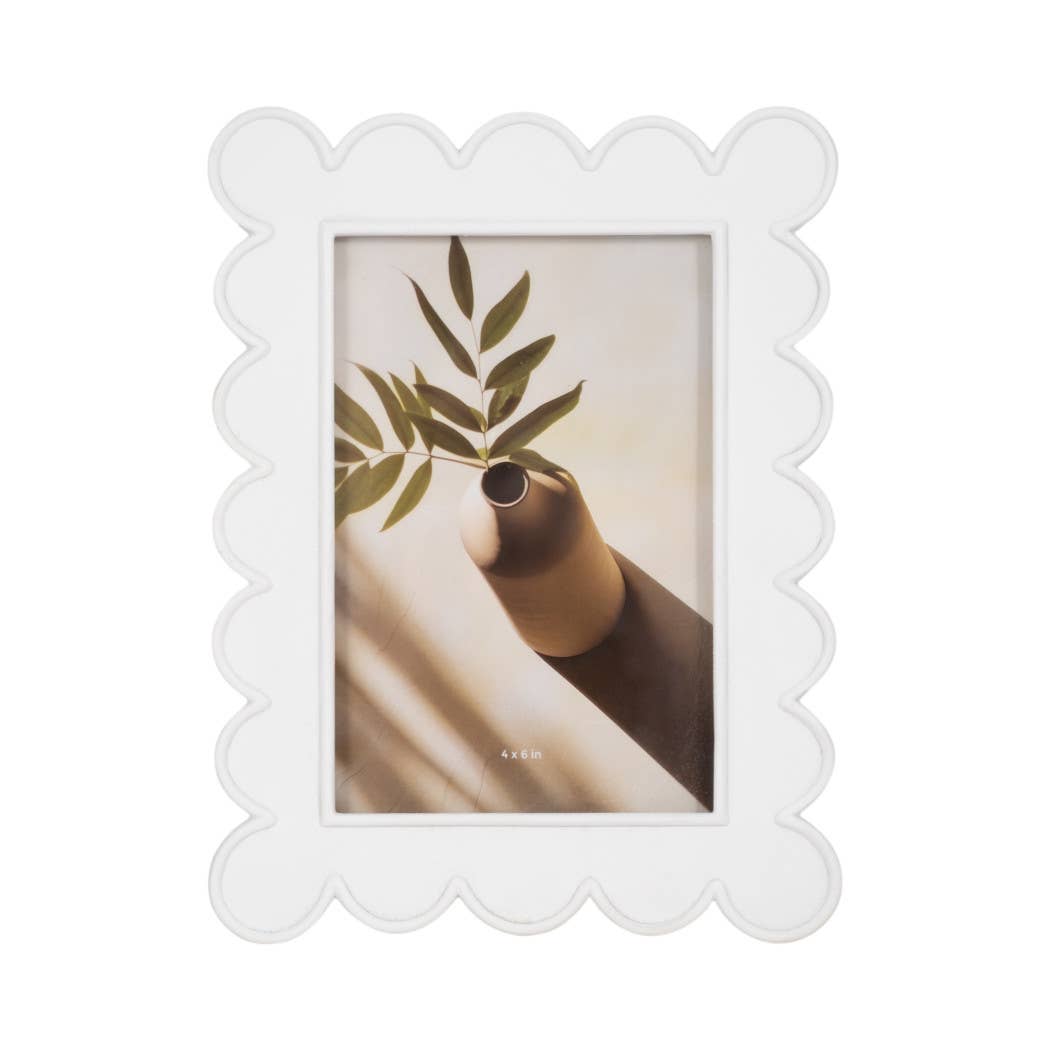 Scalloped Photo Frame 5”x7”