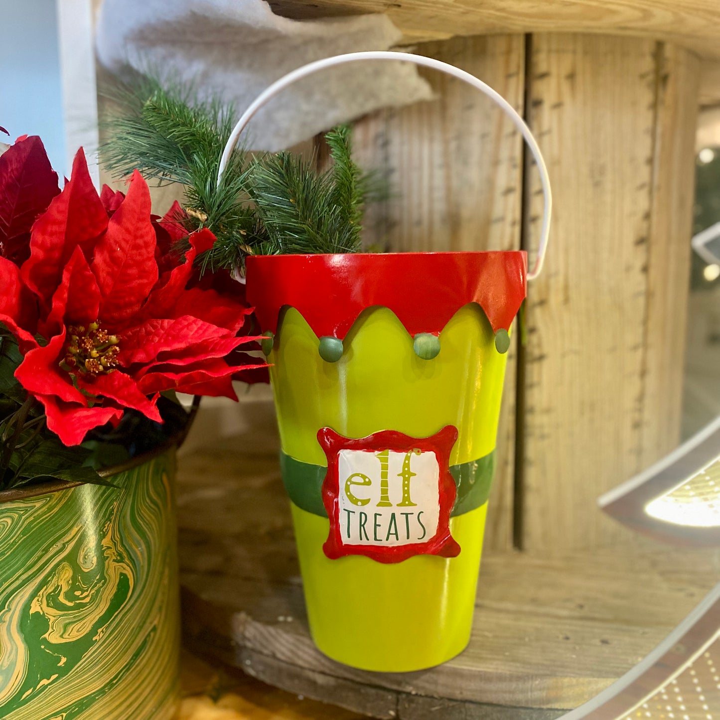 Elf Bucket