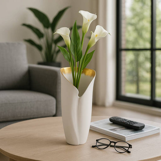 Porcelain Curved Hollis Vase
