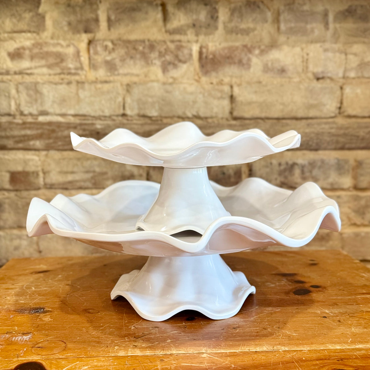 Havana Pedestal Cake Plate