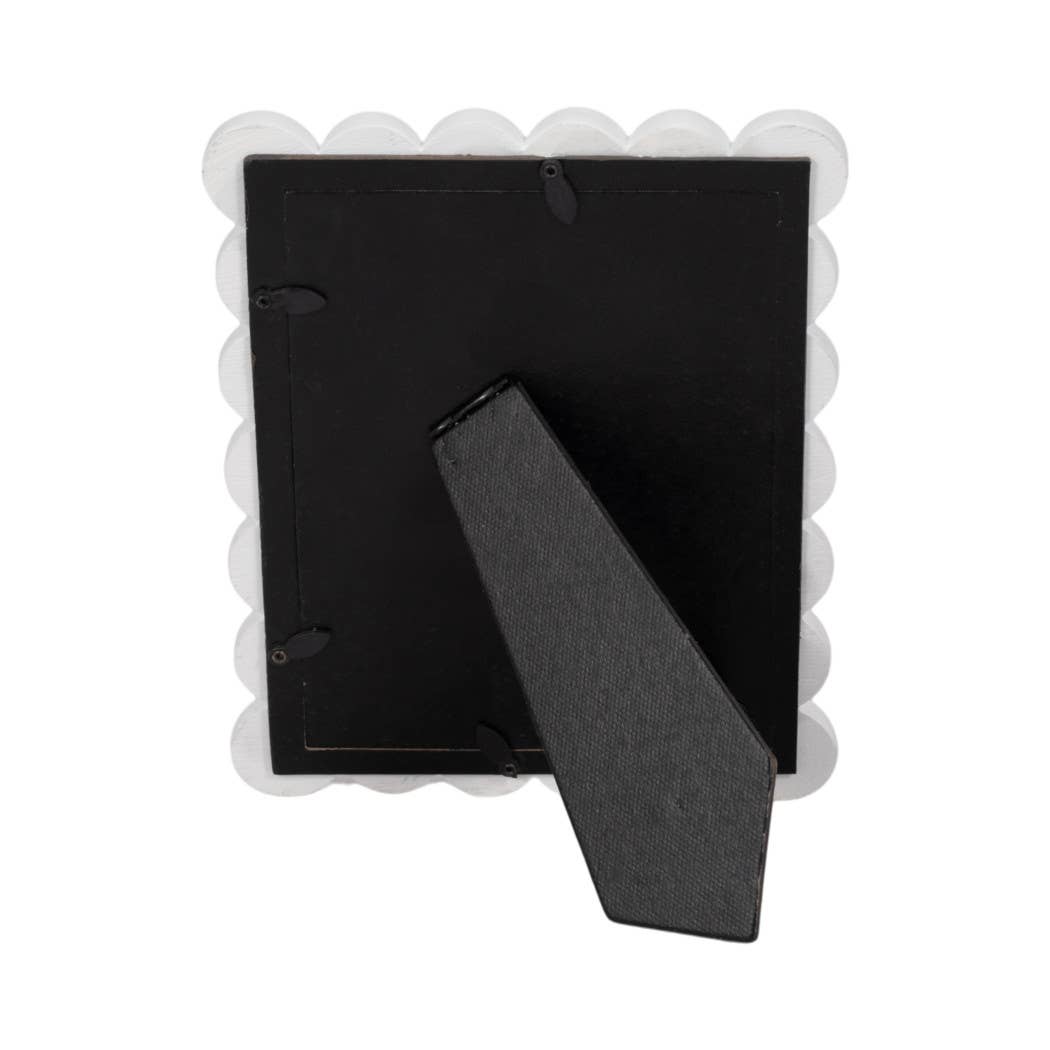 Scalloped Photo Frame 5”x7”