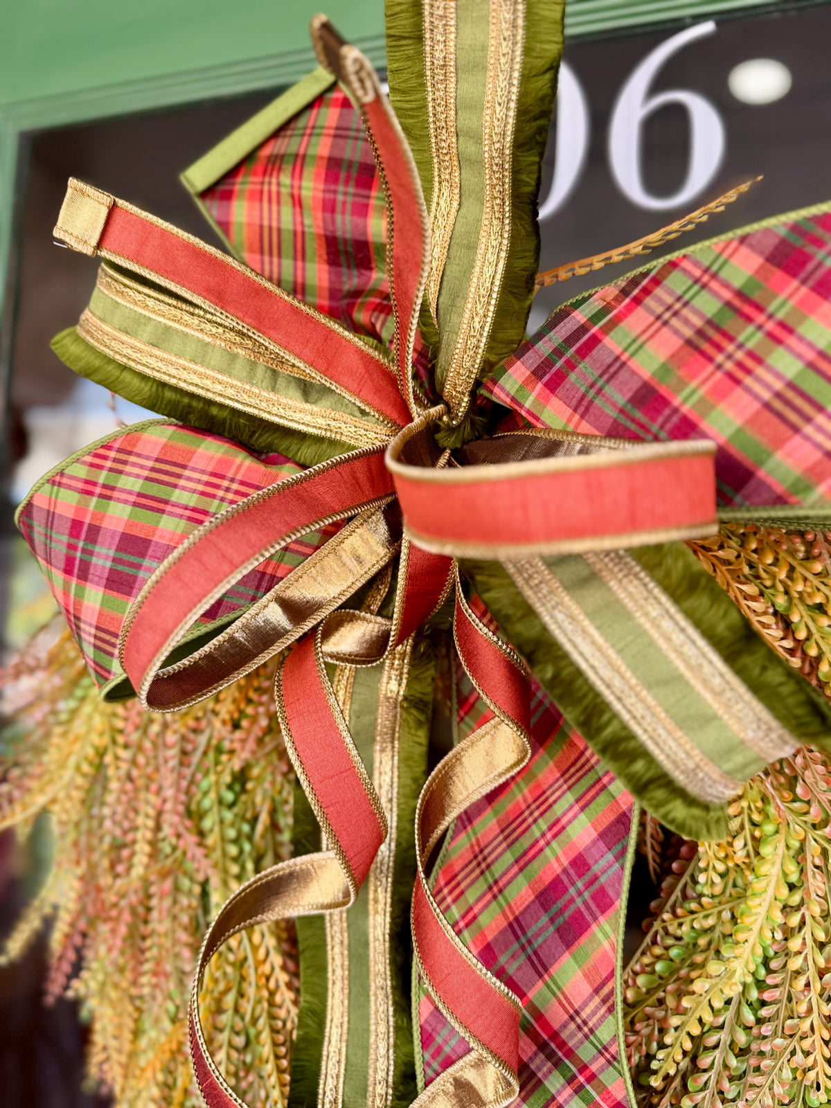 Plaid Tierra Bow