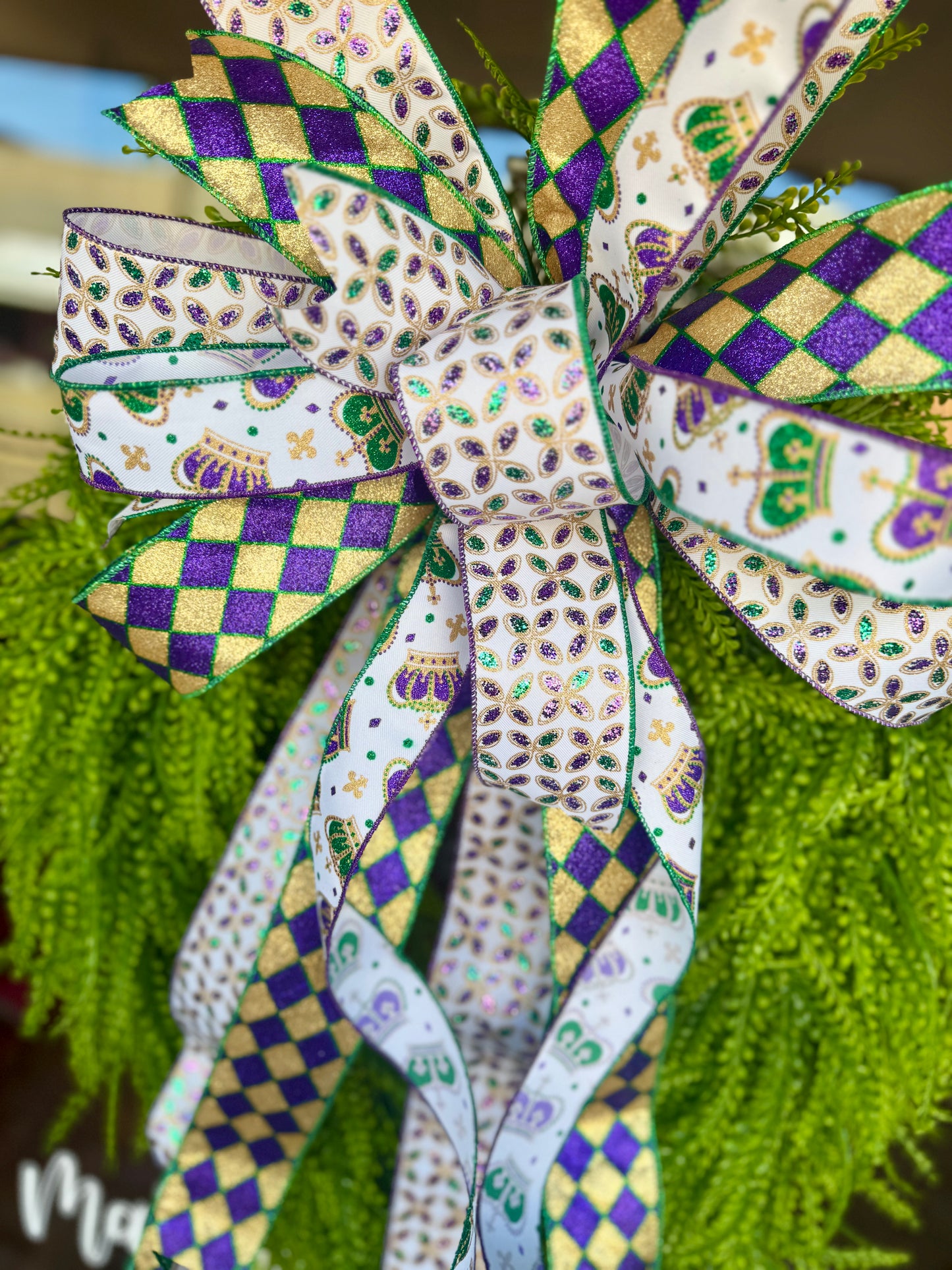 Mardi Gras Bow